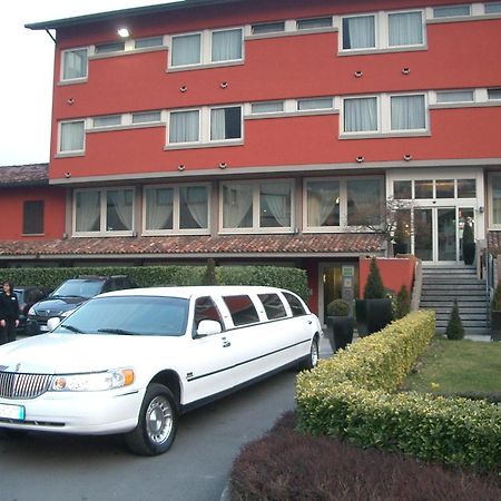 Hotel San Martino Boario Terme Kültér fotó