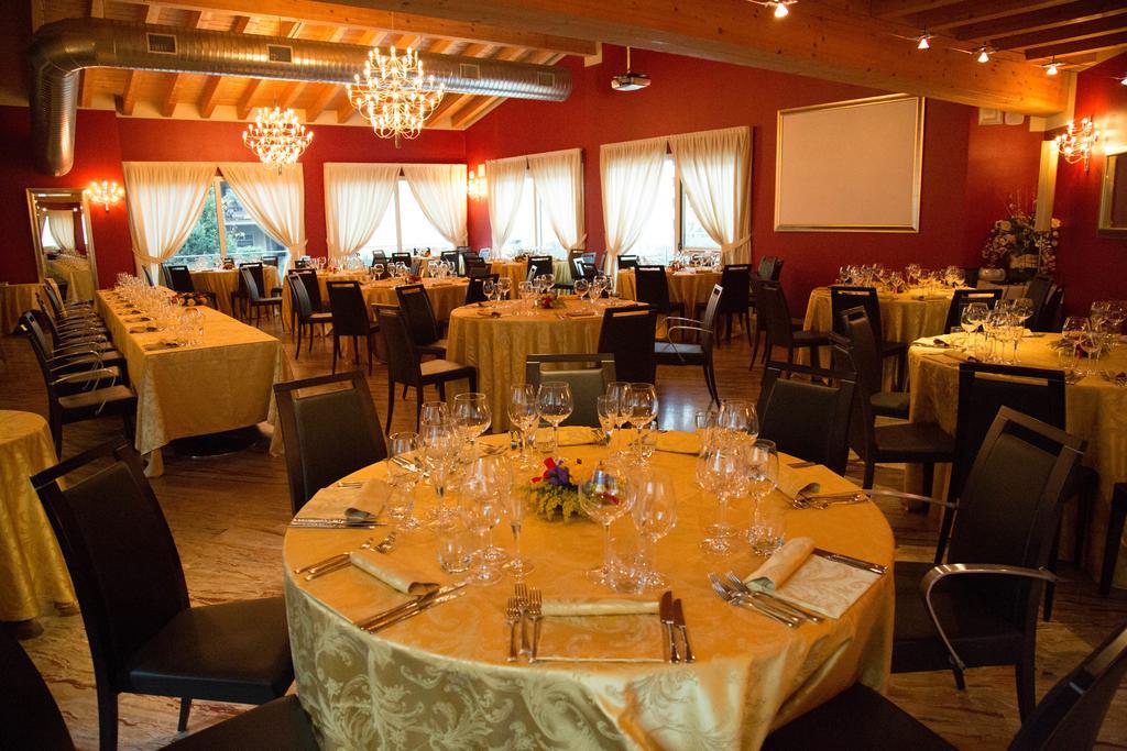 Hotel San Martino Boario Terme Kültér fotó