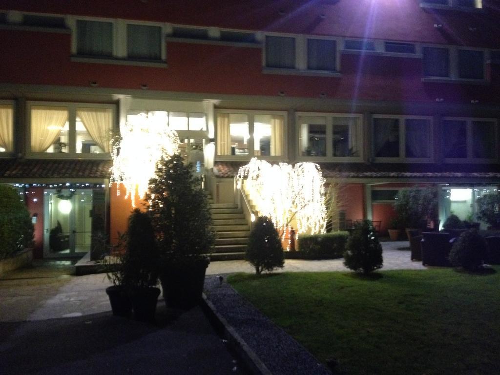 Hotel San Martino Boario Terme Kültér fotó