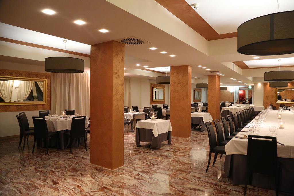 Hotel San Martino Boario Terme Kültér fotó
