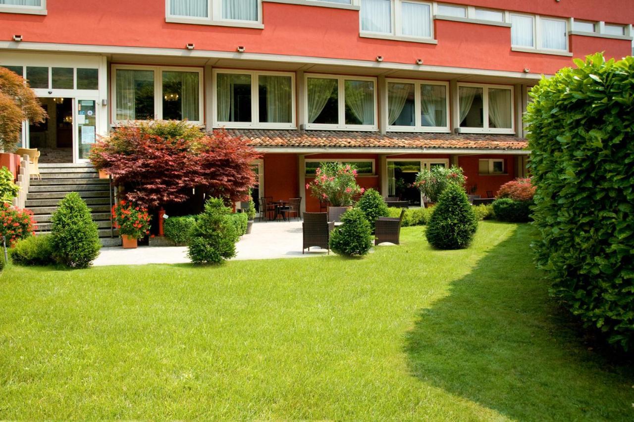 Hotel San Martino Boario Terme Kültér fotó